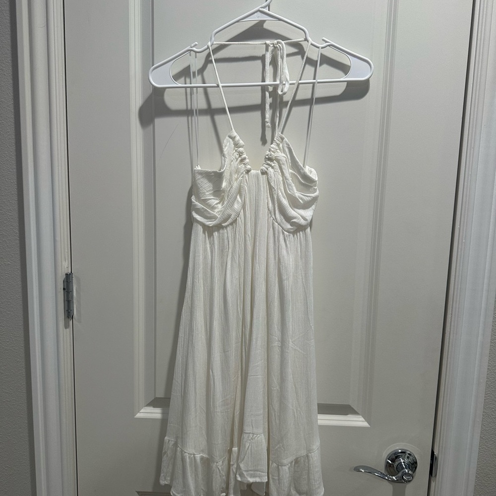 Elegant White Mini Dress